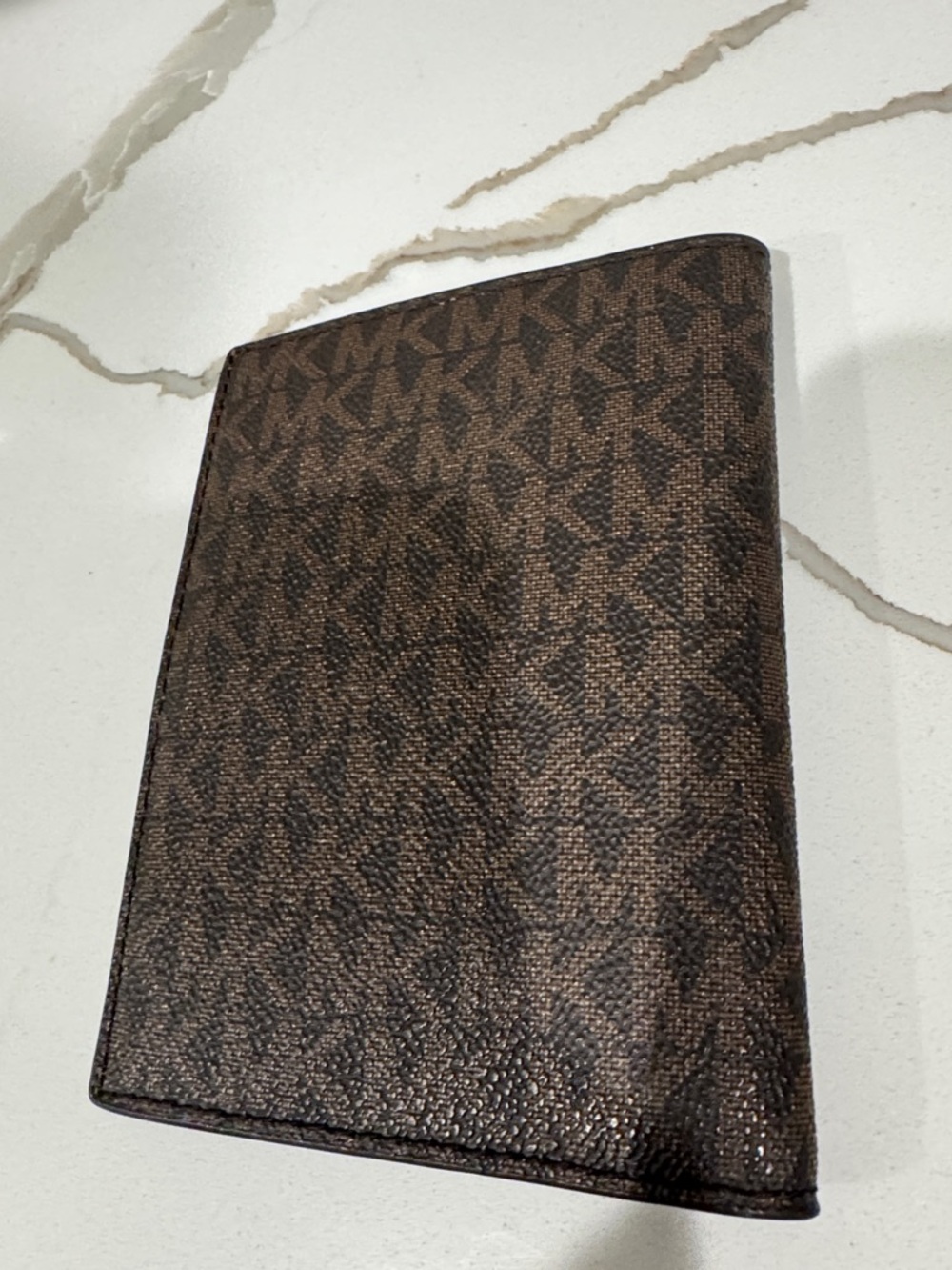 Michael Kors Passport Wallet Card Holder Brown Signature - Picture 3 of 6